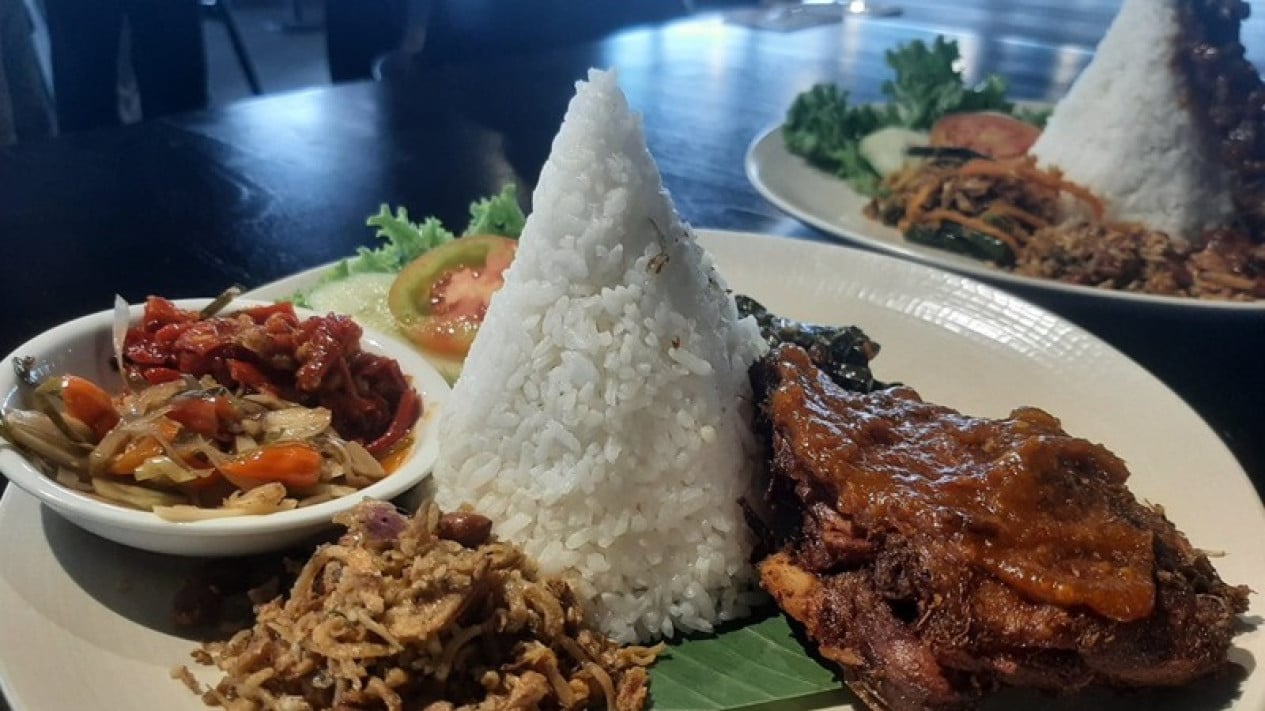 Menikmati Menu Terbaru Upper Clift di Sentul Bogor yang Menggugah Selera, Dijamin Bikin Nagih
            - galeri foto