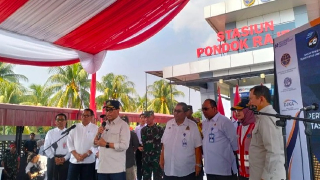 Sudah Diresmikan, Penumpang Bisa Naik-Turun KRL di Stasiun Pondok Rajeg per Hari Ini
            - galeri foto