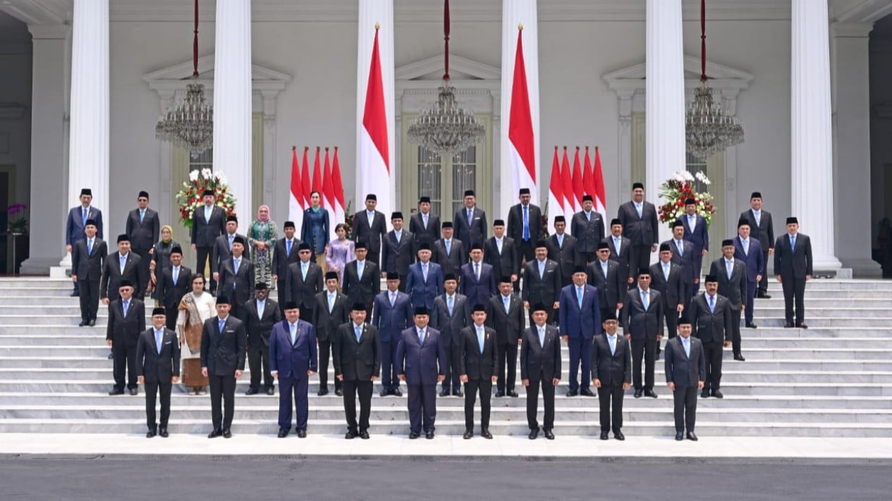 Presiden Prabowo Kumpulkan Menteri dan Wamen 3 Hari di Akmil Magelang, Ini Agendanya
            - galeri foto