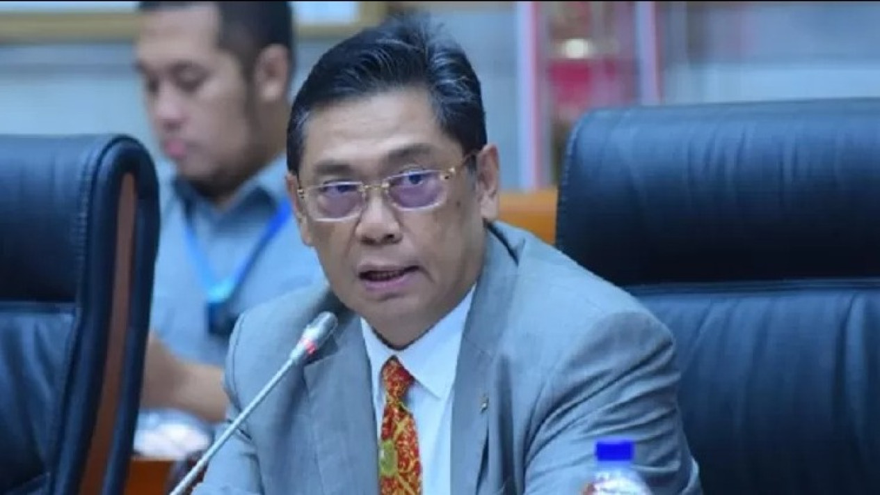 Utut Adianto Jadi Ketua Komisi I DPR, Wakilnya dari PKS Demokrat dan Gerindra
            - galeri foto