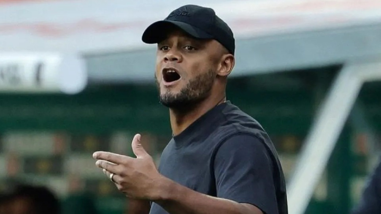 Vincent Kompany Tegaskan Laga Bayern Munchen Vs Barcelona akan Jadi Cerita Baru
            - galeri foto