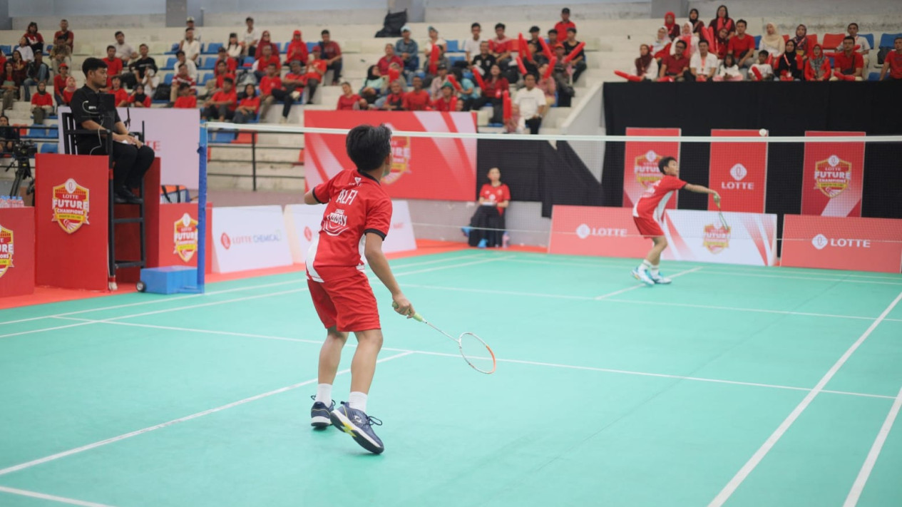 24 Pebulutangkis Muda Diasah 2 Legenda di Lotte Future Champions Badminton Challenge
            - galeri foto