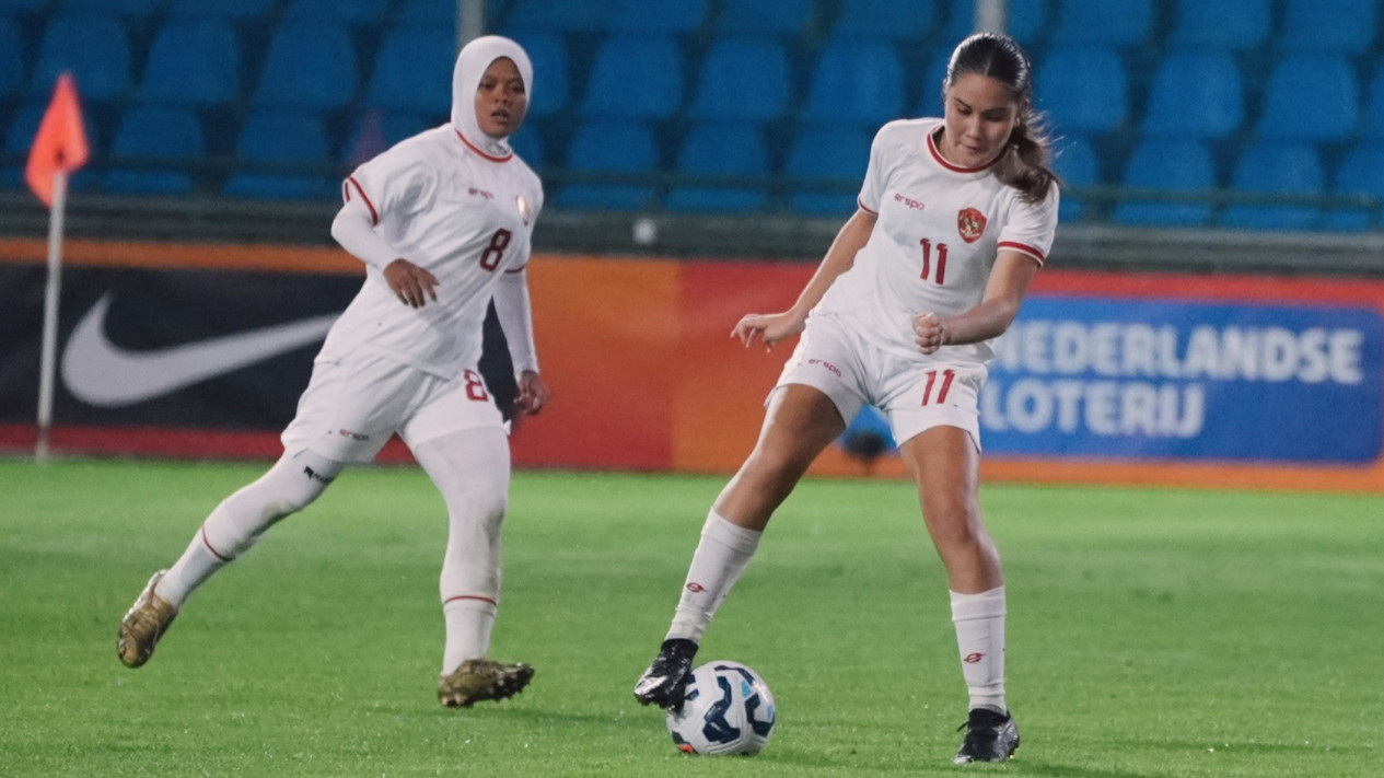 Kalah 15-0 dari Belanda,  Pelatih Satoru Mochizuki Beri Catatan Ini pada Timnas Indonesia Putri
            - galeri foto