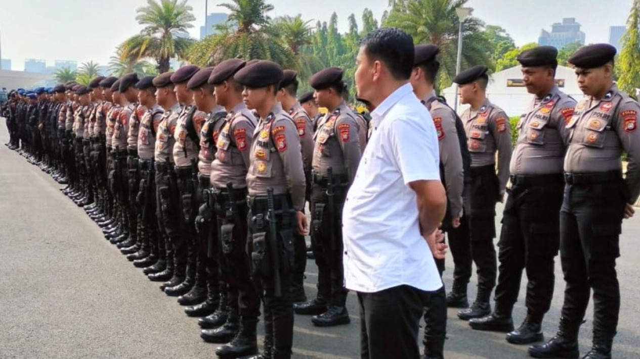 Polisi Sterilisasi Ketat Area Debat Kedua Pilkada Jakarta di Ancol, Anjing K9 Diterjunkan
            - galeri foto