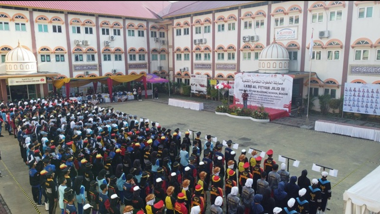 LKBB di SMA Al Fityan Bogor Jilid III Tahun 2024, Siapa Juara Umumnya?
            - galeri foto