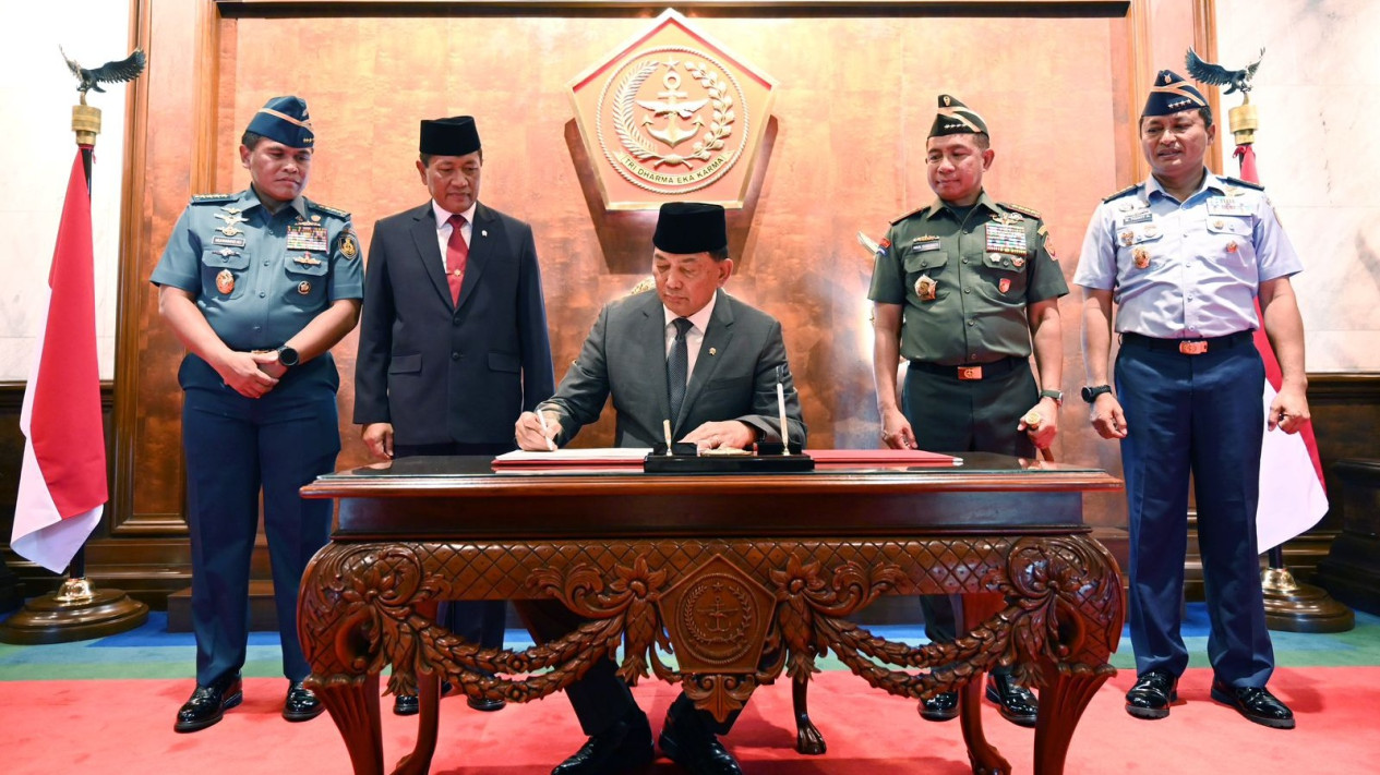 Menhan Sjafrie Lakukan Kunjungan Silaturahmi ke Mabes TNI
            - galeri foto