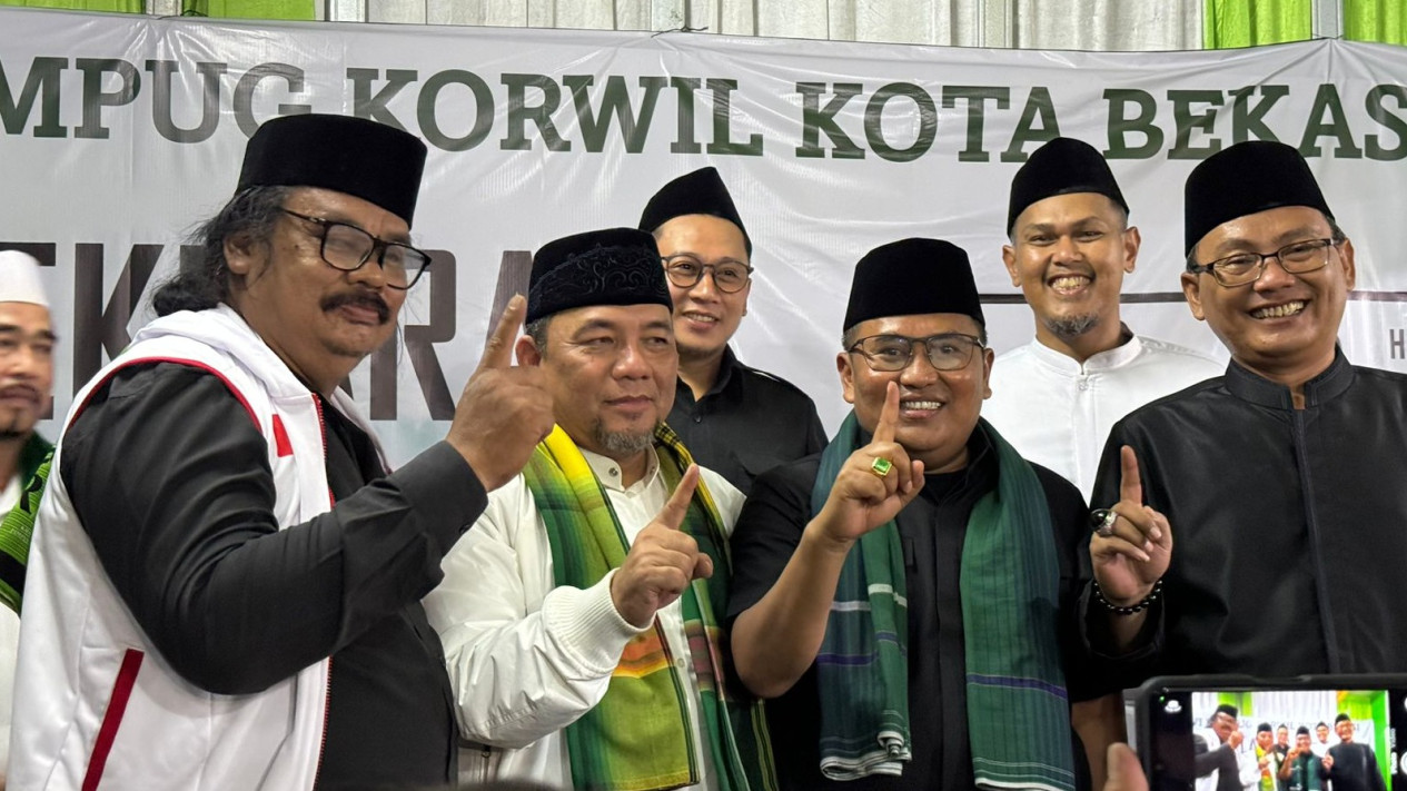 FBR Deklarasi Dukung Heri Koswara-Sholihin di Pilkada Kota Bekasi 2024, Ini Alasannya
            - galeri foto