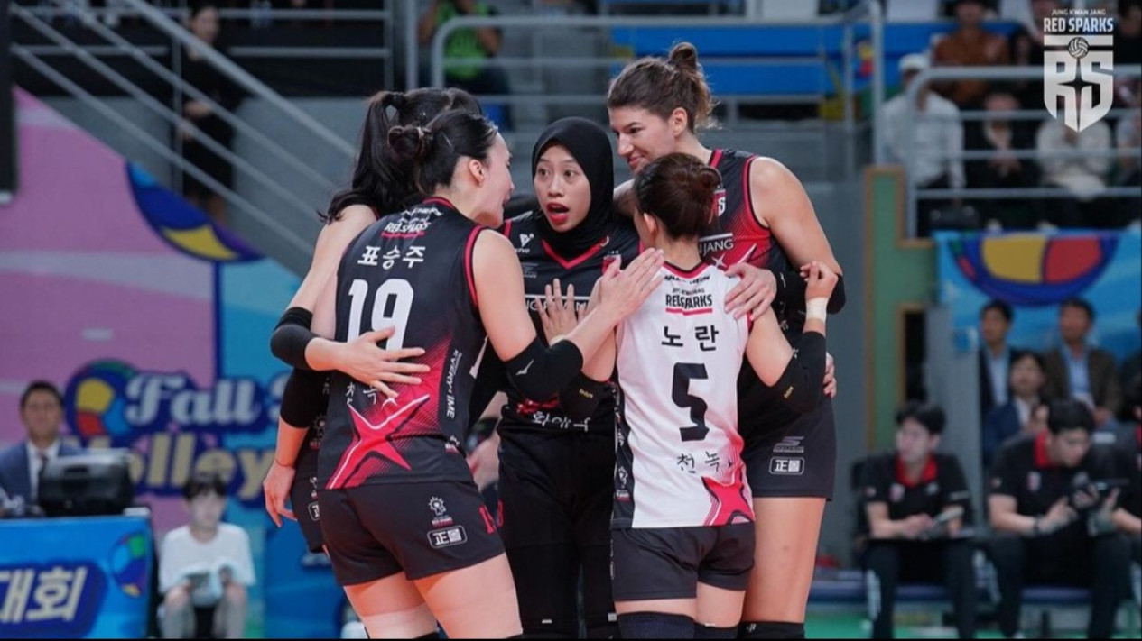 Top Skor Liga Voli Korea Usai Hillstate Kalahkan AI Peppers: Moma Bassoko Nyaris Rebut Puncak, Megawati Hangestri Terlempar dari 5 Besar
            - galeri foto