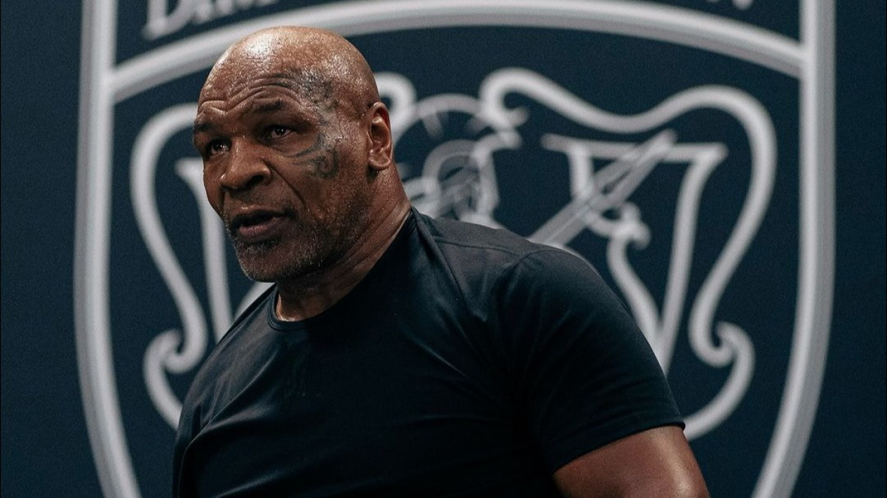 Janji Mike Tyson yang Bisa Bikin Jake Paul Ketar-ketir, Mantan Raja Tinju Kelas Berat Itu Bilang...
            - galeri foto