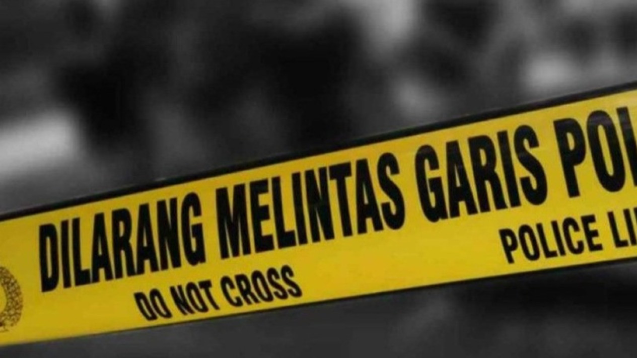 Lagi Cari Barang Bekas di Pinggir Jembatan Karawaci, Rukmantara Temukan Plastik Hitam, Innalillahi Isinya...
            - galeri foto