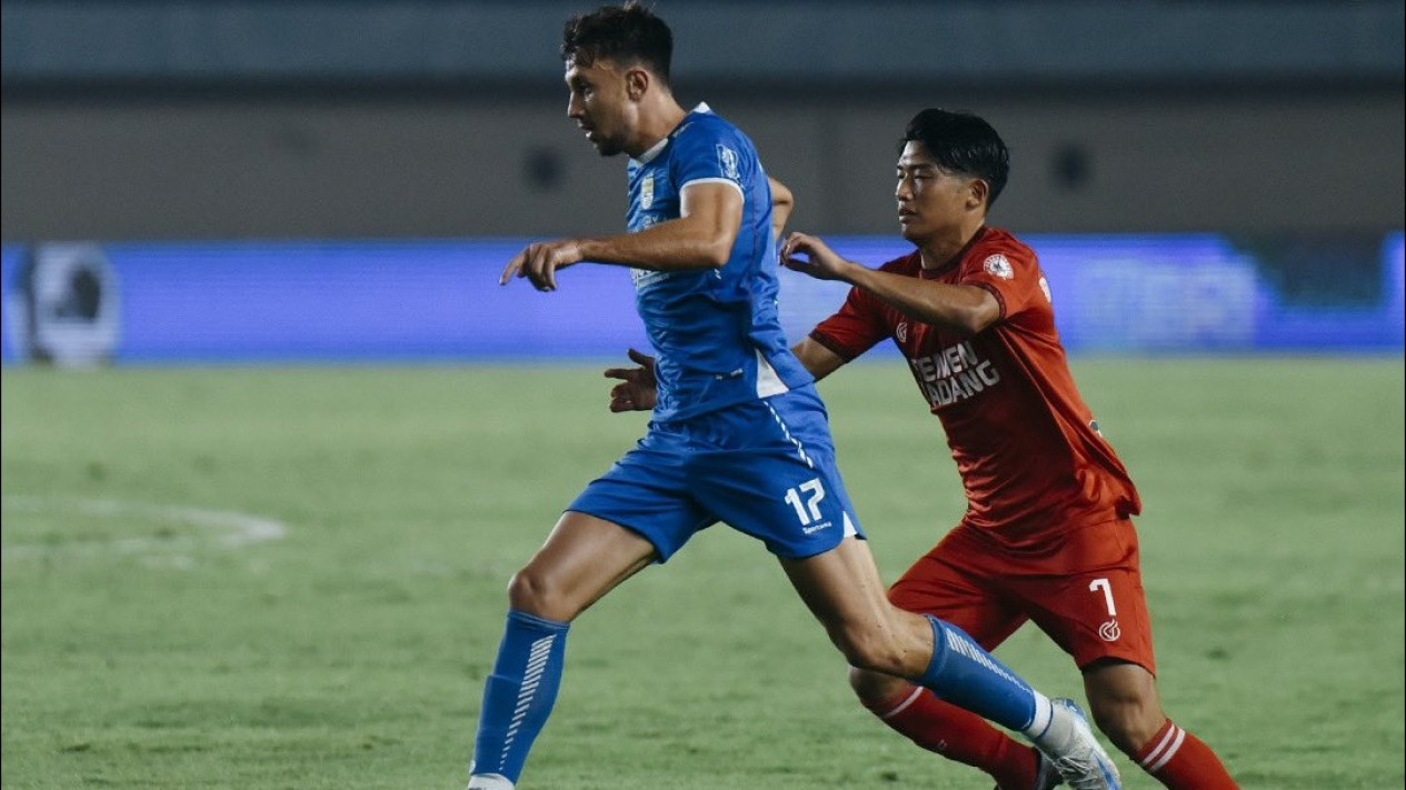 Hasil Liga 1 Persib Vs Semen Padang: Gol Wonderkid 18 Tahun Berdarah Payakumbuh Gagalkan Kemenangan Maung Bandung
            - galeri foto