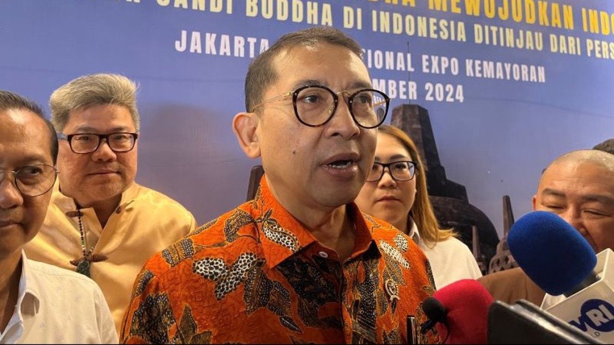 Fadli Zon Minta Masyarakat Majukan Kebudayaan Nasional Indonesia Ditengah Peradaban Dunia
            - galeri foto