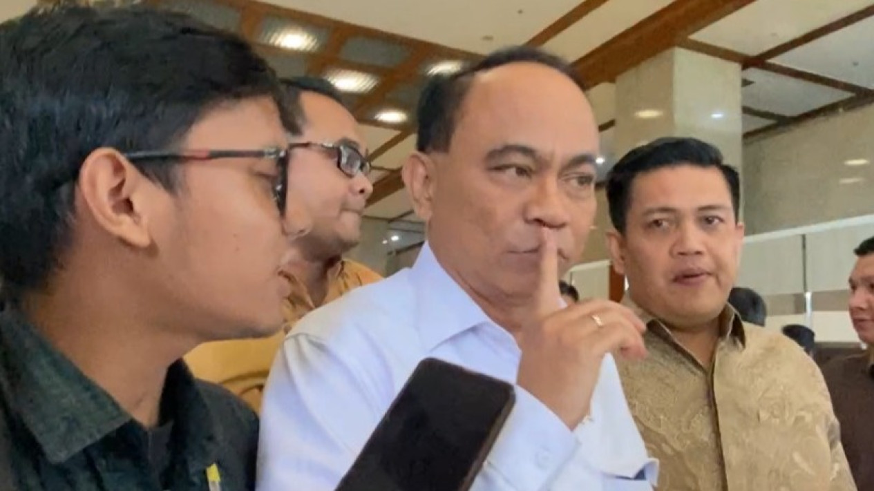 Pasbata Jokowi Beberkan Bukti Bantahan Keterlibatan Budi Arie dalam Kasus Judi Online
            - galeri foto