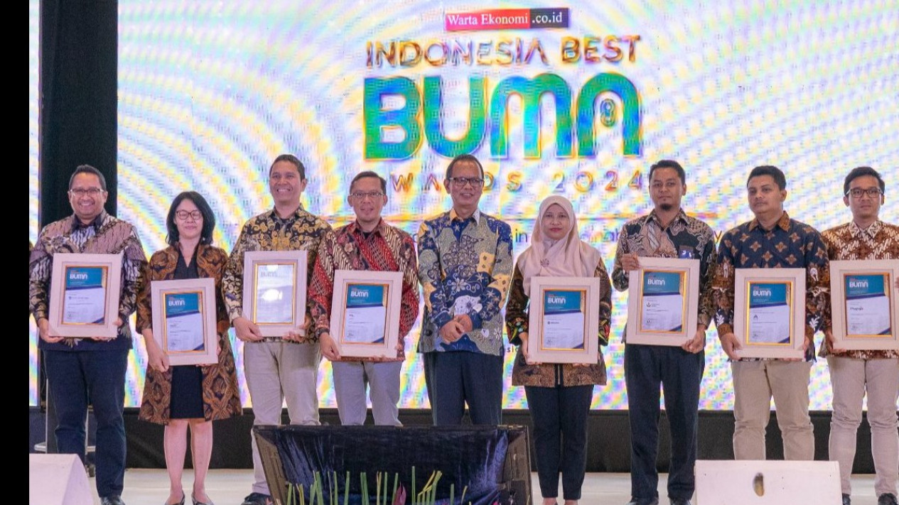 Komitmen Tinggi Petrokimia Gresik dalam Penguatan Ekonomi di Sektor Pertanian Diakui "Indonesia Best BUMN Awards 2024"
            - galeri foto