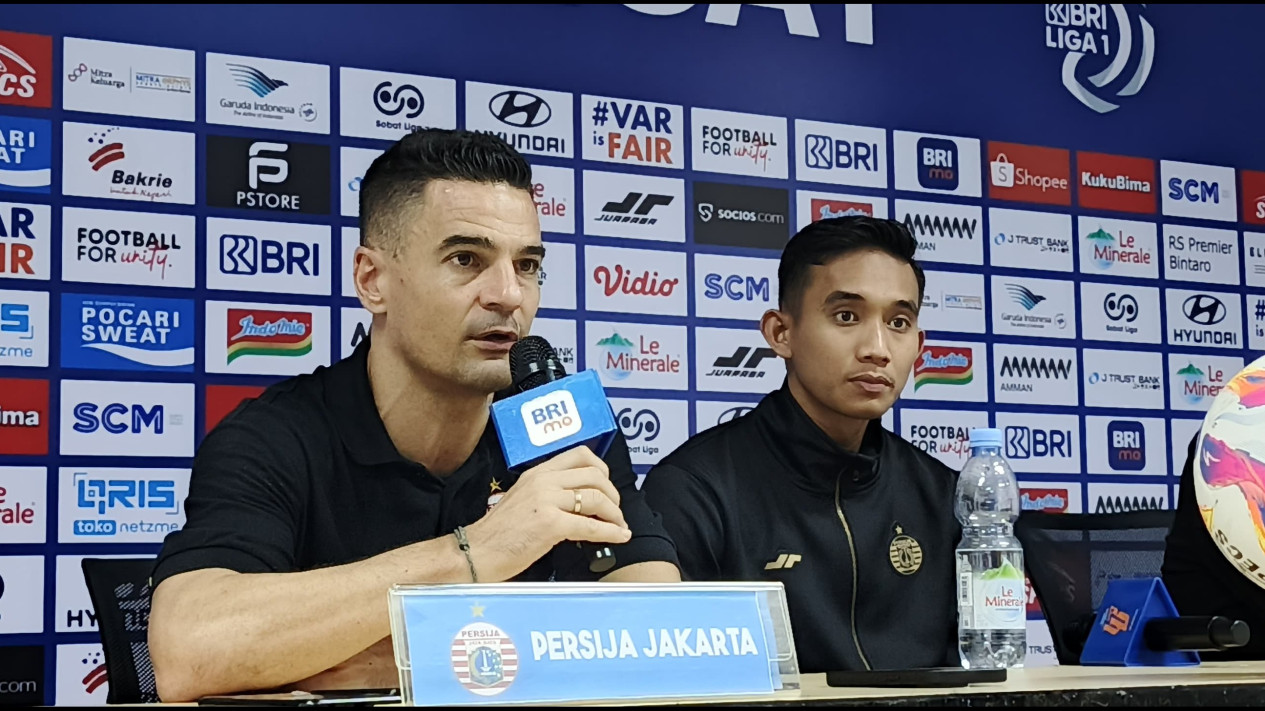 Pelatih Persija Sebut Rotasi Rizky Ridho ke Hanif Sjahbandi Jadi Faktor Penting Kemenangan Atas Madura United
            - galeri foto