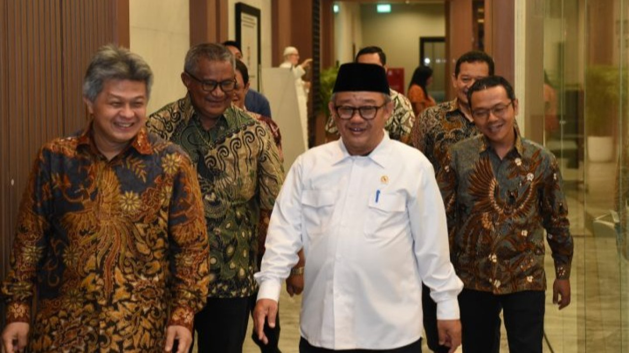 Abdul Mu'ti Dinilai Bisa Ubah Pendidikan Indonesia Lebih Baik, Ketua KWI: Kami Optimis!
            - galeri foto