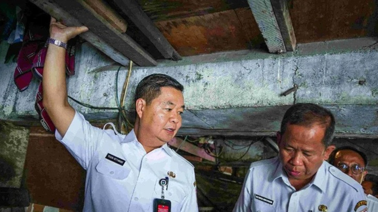 Masih Ada Warga yang Menghuni Kolong Jembatan di Jakarta, Ini yang Bakal Dilakukan Pemerintah
            - galeri foto