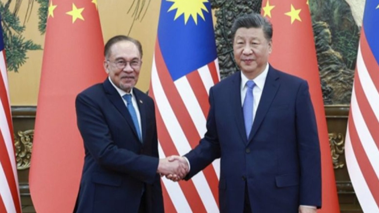 Xi Jinping Bertemu Anwar Ibrahim, Sepakat Implementasi Proyek Unggulan
            - galeri foto