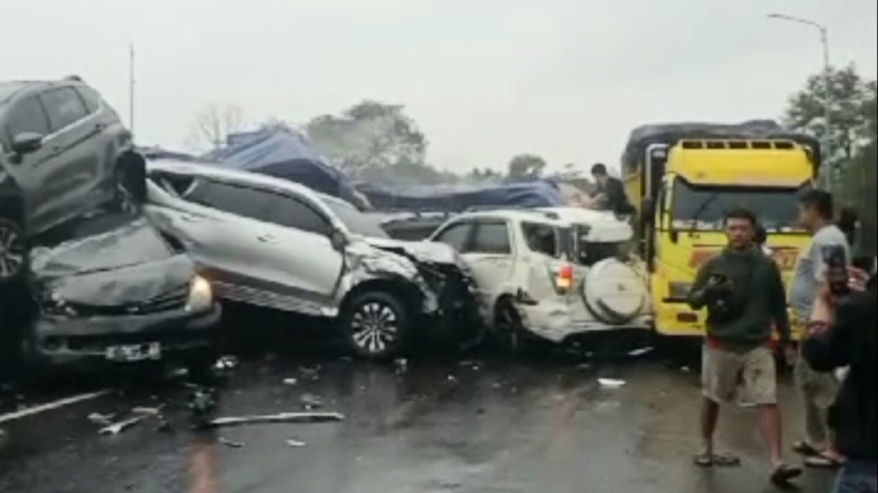 Jasa Raharja Kaver Seluruh Biaya Pengobatan Korban Kecelakaan Beruntun di Tol Cipularang, Ini Besarannya
            - galeri foto