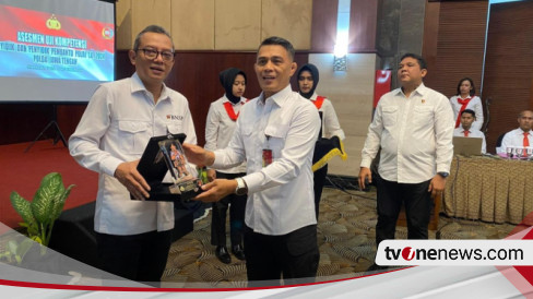 Ketua BNSP Dianugerahi Penghargaan dari Bareskrim Polri