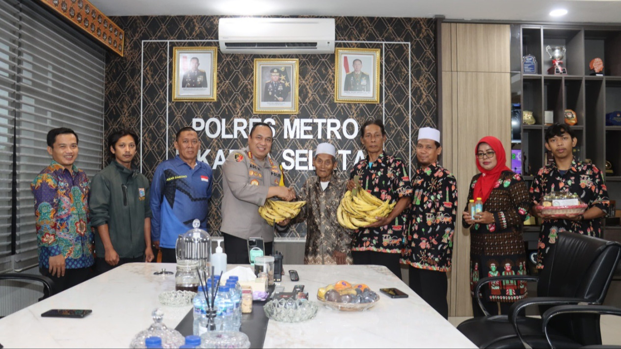 Ini Cara Polres Metro Jakarta Selatan Wujudkan Program Asta Cita Presiden Prabowo
            - galeri foto