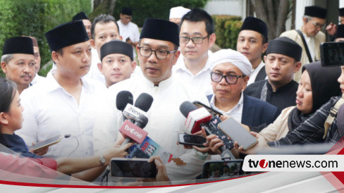 Golkar Sesalkan Vandalisme pada Baliho dan Spanduk Kampanye Ridwan Kamil-Suswono: Dicoret Tulisan Tak Beradab