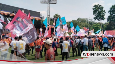 Pengamat: Pramono Anung Sengaja Tak Umbar Dukungan PDIP dan Mega Dialat Peraga Demi Raup Massa Anies