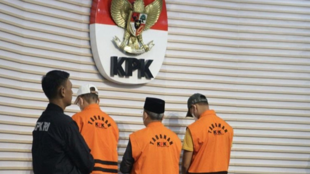 Fakta OTT Gubenur Bengkulu, KPK: Gunakan Uang Korupsi untuk Tim Sukses Pilkada
            - galeri foto