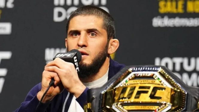 Islam Makhachev Tolak Tarung Perebutan Gelar Juara Lawan Ilia Topuria di  UFC, Anak Buah Khabib Nurmagomedov Bilang...