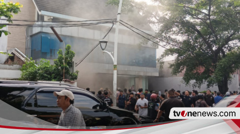 Olah TKP Ledakan Tabung Gas di Bulungan Jaksel, Polisi Periksa Tiga Saksi