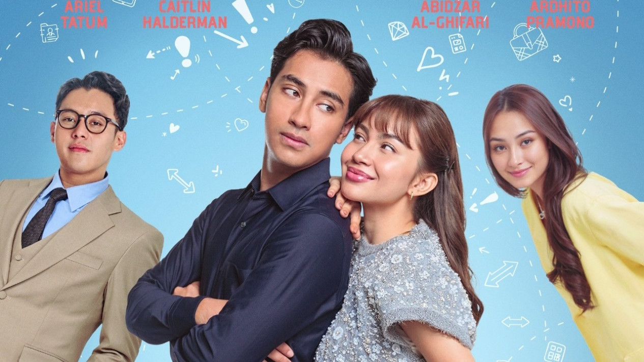 Adaptasi Webtoon Terkenal, Falcon Pictures Rilis Poster dan Trailer Film A Business Proposal
            - galeri foto