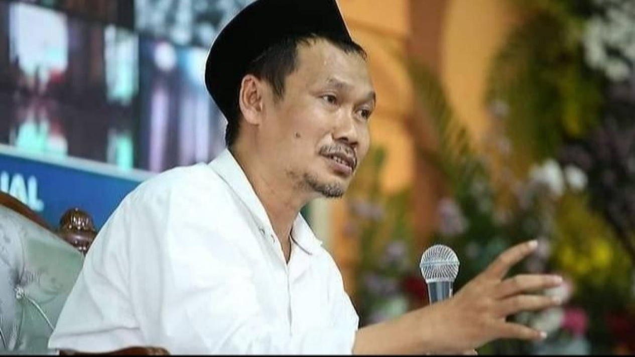 Tak hanya Habib Jafar dan Quraish Shihab, Gus Baha bakal Meriahkan Peringatan Isra Miraj di Masjid Istiqlal
            - galeri foto