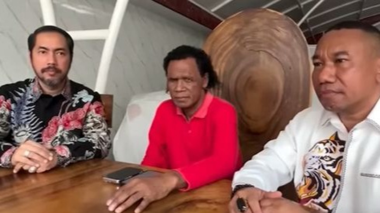 Dengan Purnawirawan TNI Saling Tantang, Hercules Akhirnya Merasa Terancam oleh Sosok Ini, Tegaskan akan Lakukan...
            - galeri foto