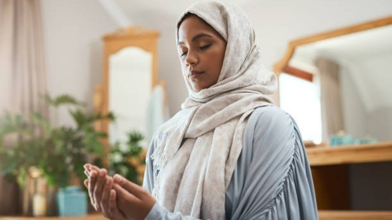 Segera Baca Doa ini 7 Kali Setelah Maghrib dan Subuh, Kelak di Akhirat akan Dijauhkan dari Neraka 
            - galeri foto