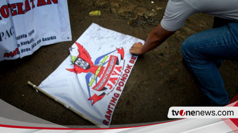 68326fb82797f-bendera-grib-jaya-di-lahan-bmkg-di-tangerang-selatan-diturunkan_488_274 68326fb82797f-bendera-grib-jaya-di-lahan-bmkg-di-tangerang-selatan-diturunkan_488_274